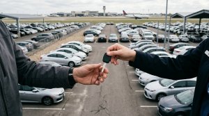 Renting a Car for a Road Trip: How to Compare the Real Price and Avoid Surprise Fees